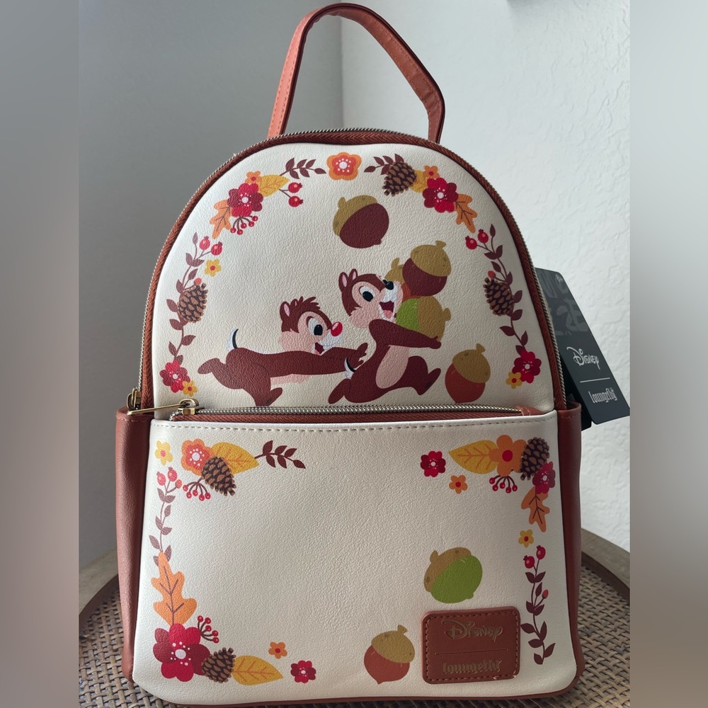 Loungefly Disney Chip N Dale
Acorns Mini Backpack NWT